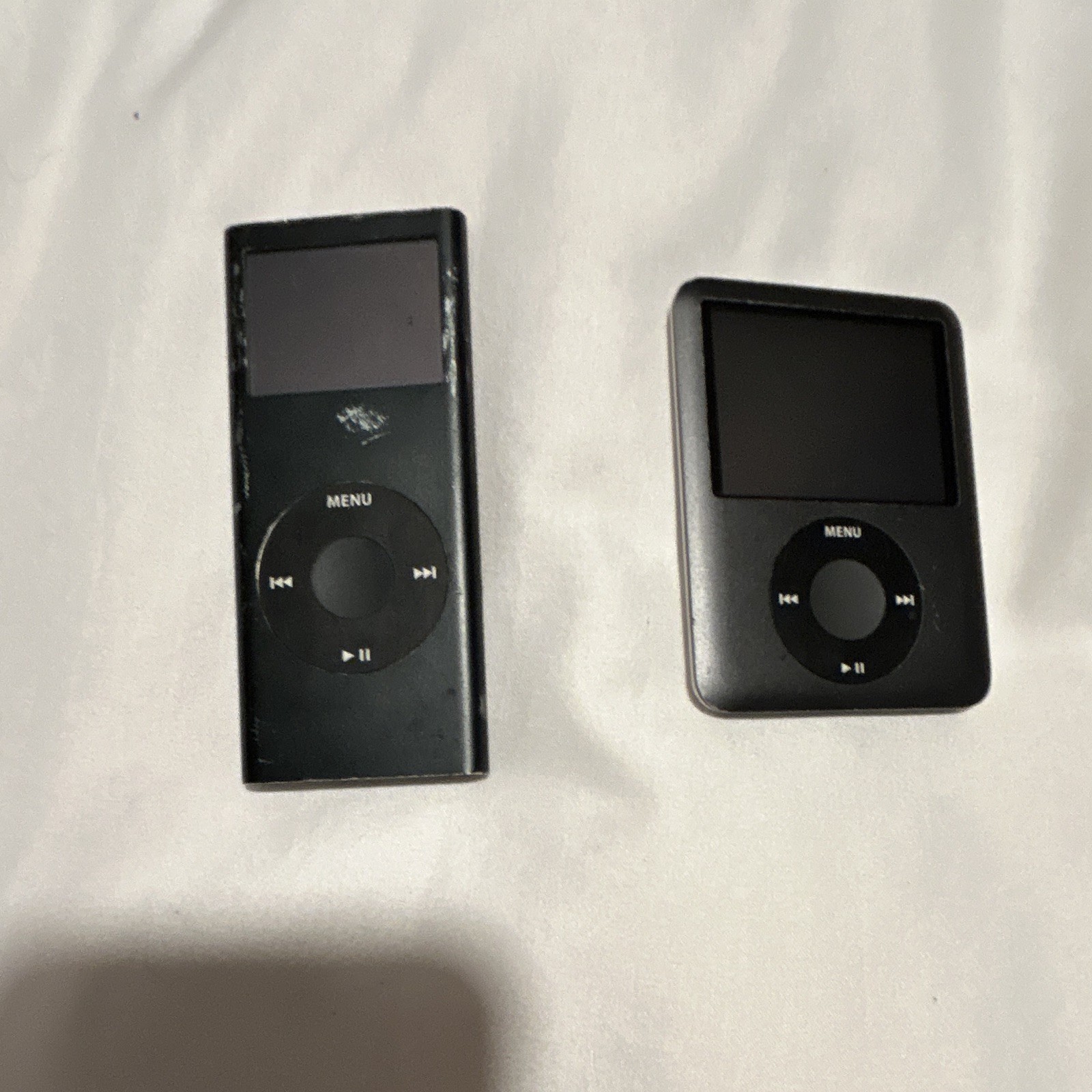 Vintage Apple & Samsung Lot – Galaxy Tab A 8.4”, iPhone SE, iPhone 7, 2x iPods