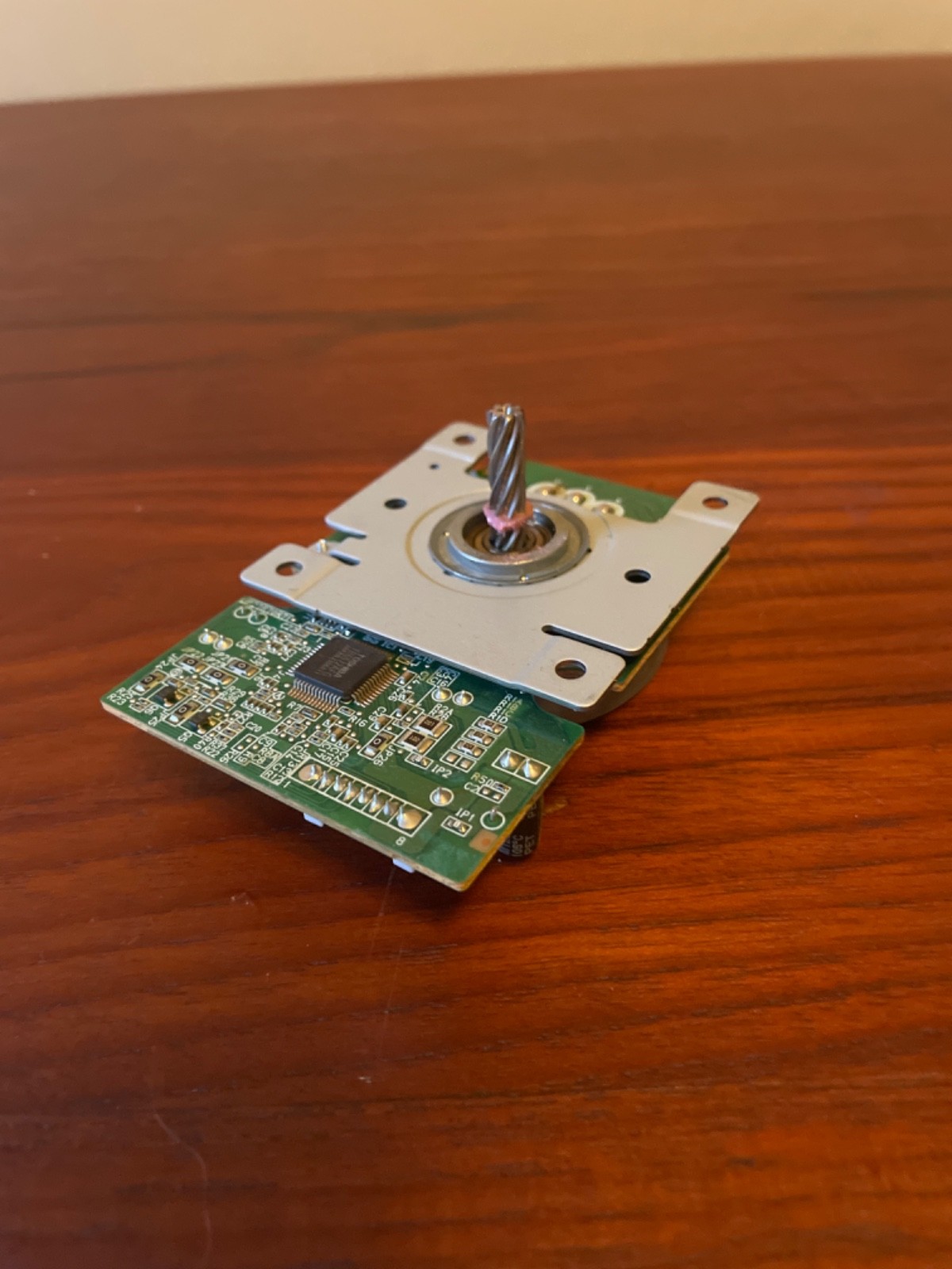 NIDEC MOTOR 42M035E021 DC24V E164387 14006143 – Free Shipping