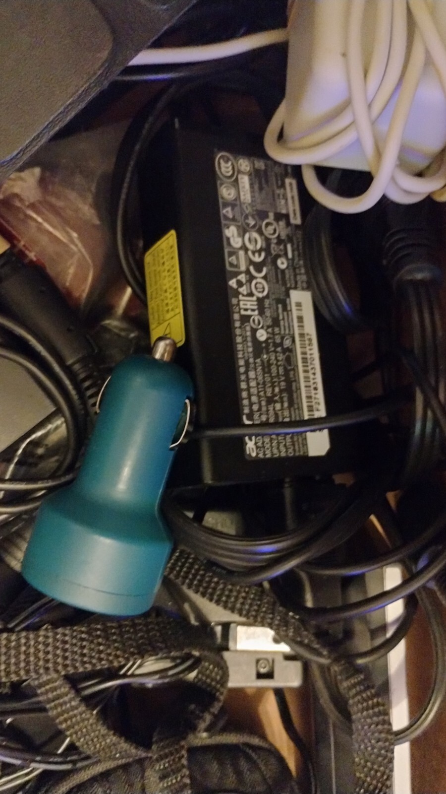 Lot Random Tech Box – Electronics Cables Chargers Cases Power IPad Amplifier etc