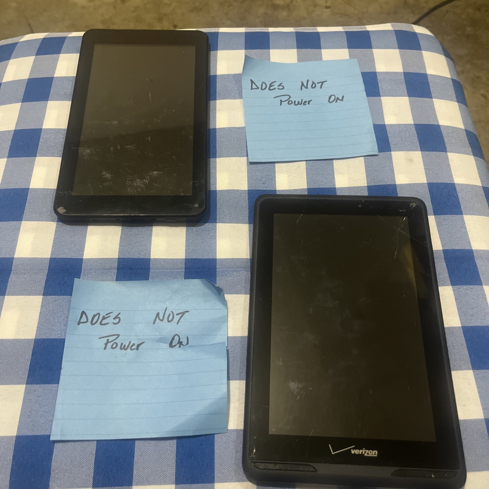 Lot of Two Mixed Tablets/E-readers – Various Defects – FOR PARTS OR REPAIR ONLY!