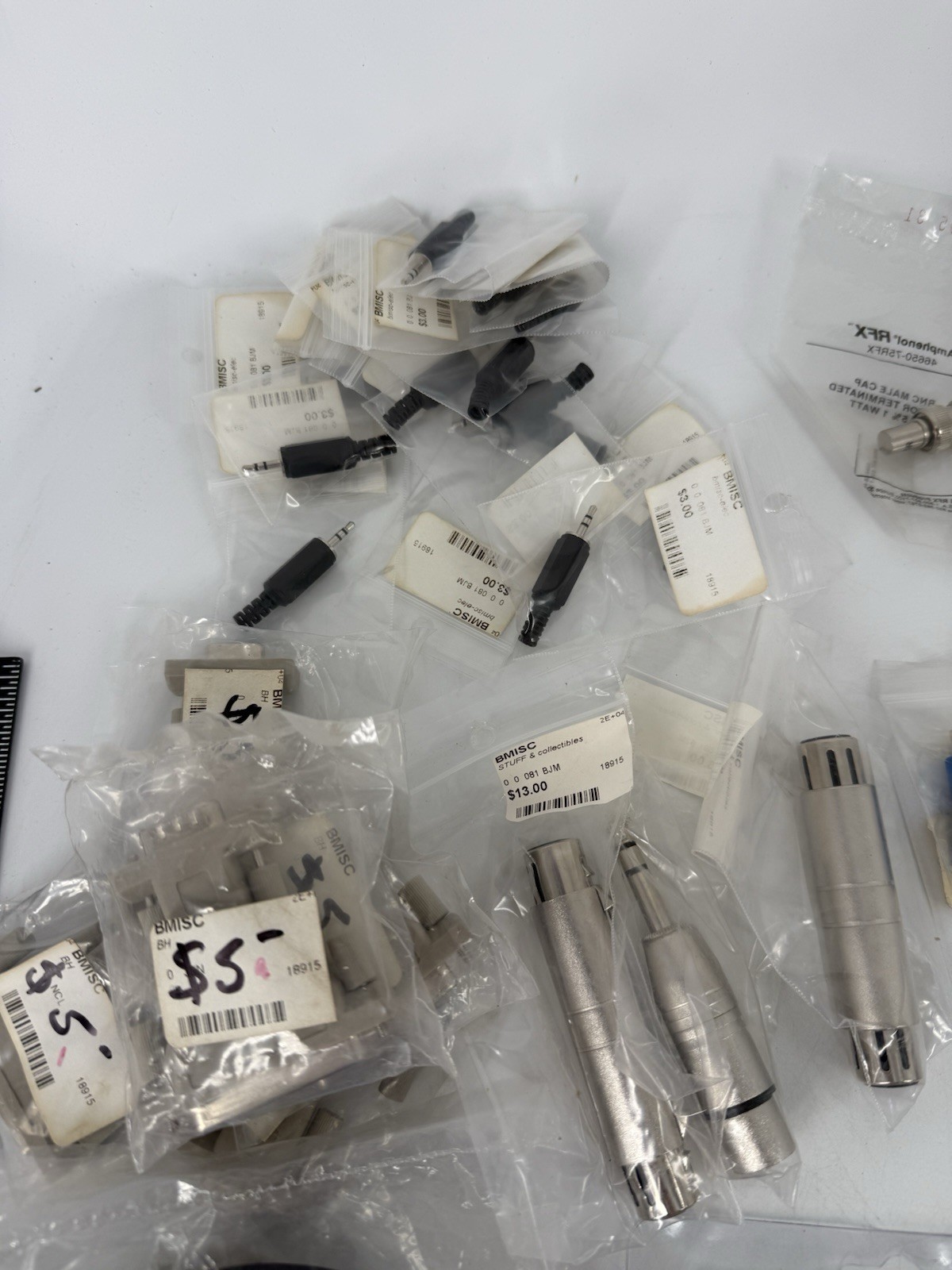 Electronics cables connectors parts for: radios computers games ELECLOT#2