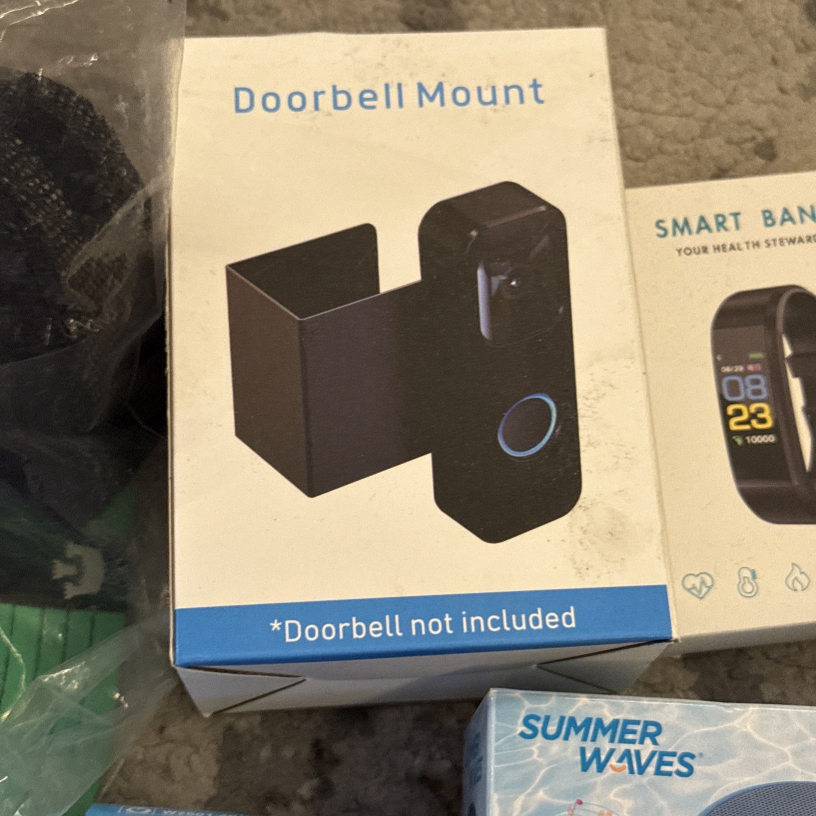 Mystery Loot Electronic General Merch Box For Resale 9 Items Total See Desc