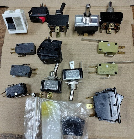 16 ASSORTED MINI SWITCHES. ALL TESTED GOOD.