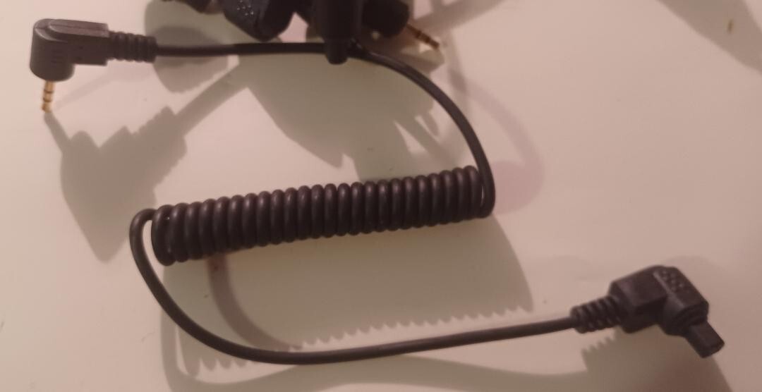Never Used! VARIOUS CORDS WITH ADAPTORS – AS SHOWN SOLD AS LOT