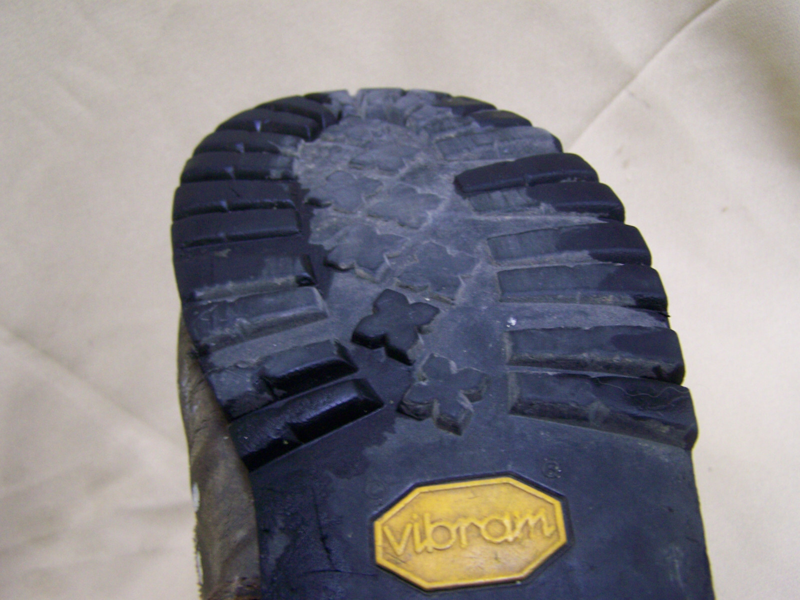 Field & Stream Mens Gore-Tex Vibram leather work hiking Boots size 8?,9?,10?
