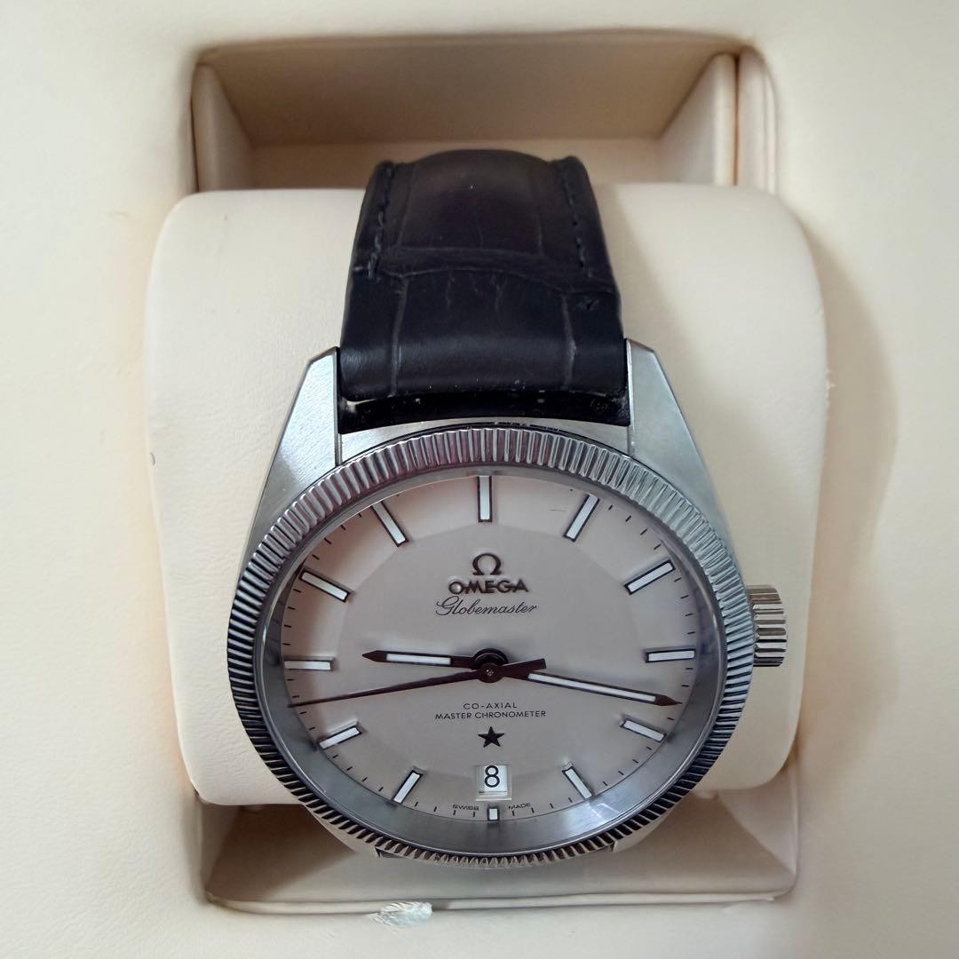 OMEGA Constellation Globemaster Case Diameter 39mm Dial White / Silver Automatic