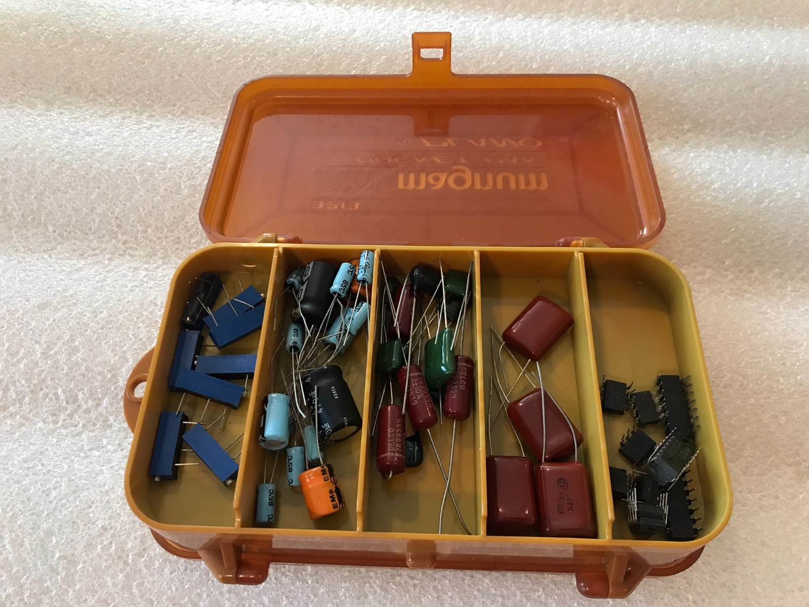 2 Each Magnum Pocket Pack w/Mix Hobby Electronic Items Resistors, Capacitor Etc