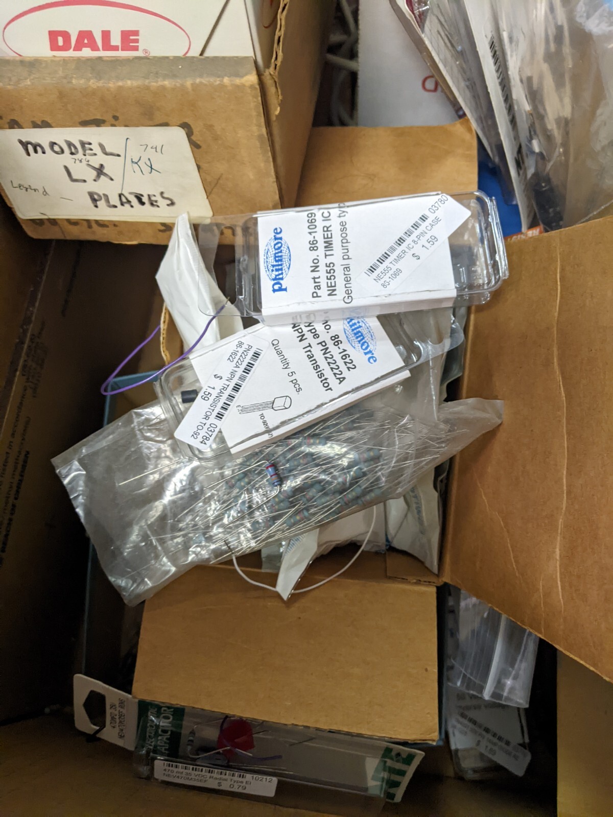 Bulk Collection Of Electronic Parts