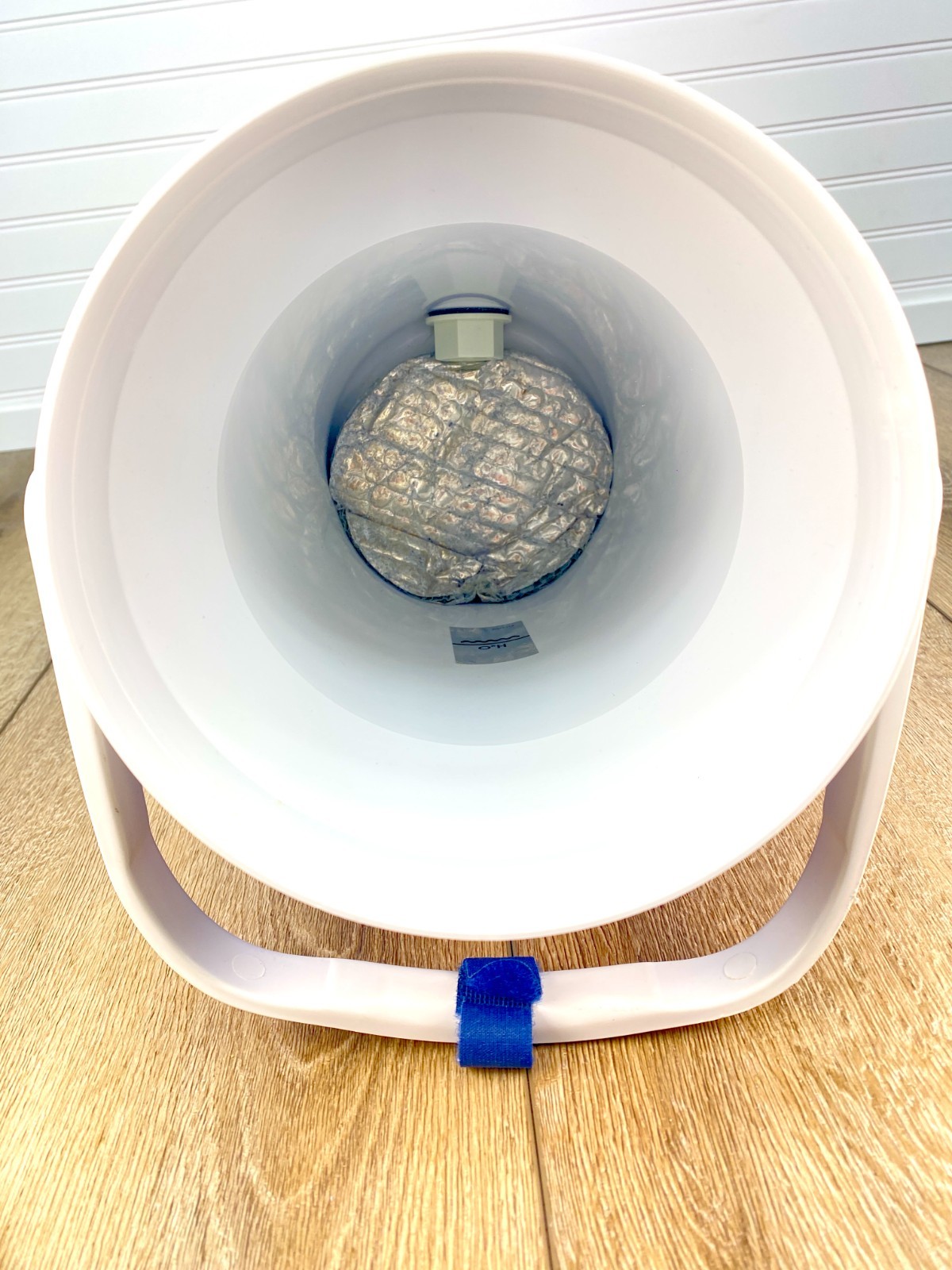 Aircast Cryo Cuff Ice Therapy Standard Gravity Cooler for Knee – Size Medium