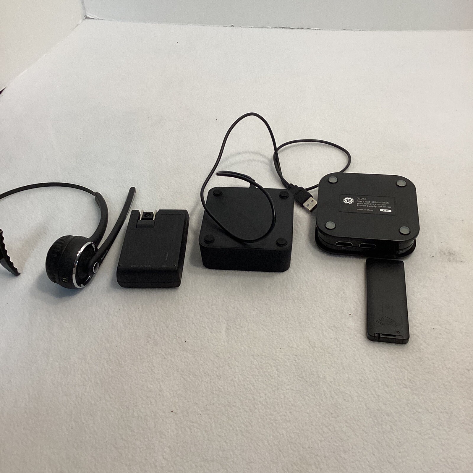 Mixed Electronics Lot, Headset Charger HDMI Switch, Remote Control Parts Only