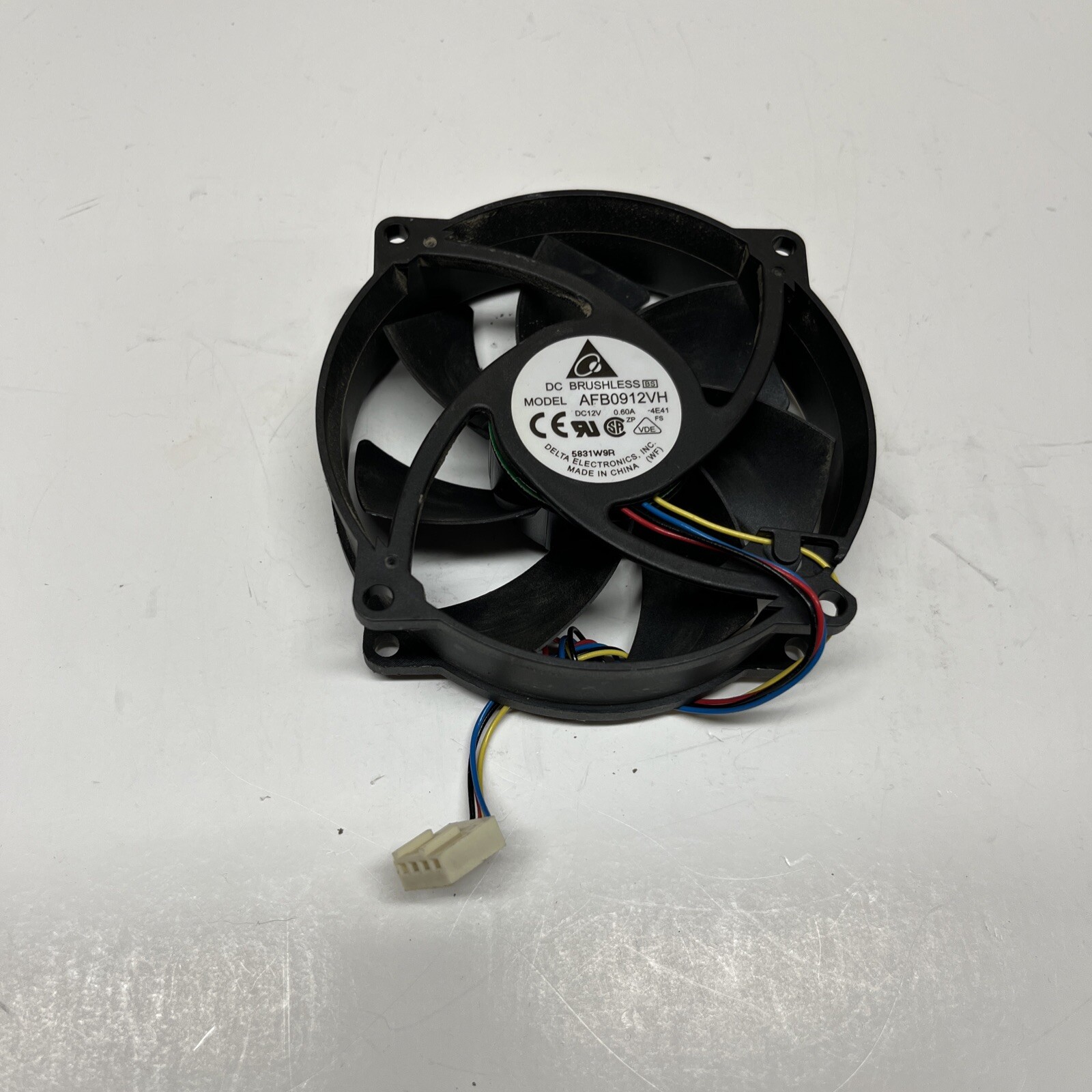 Delta AFB0912VH 4E41 DC Brushless DC12V 0.60A 4wire 4pin