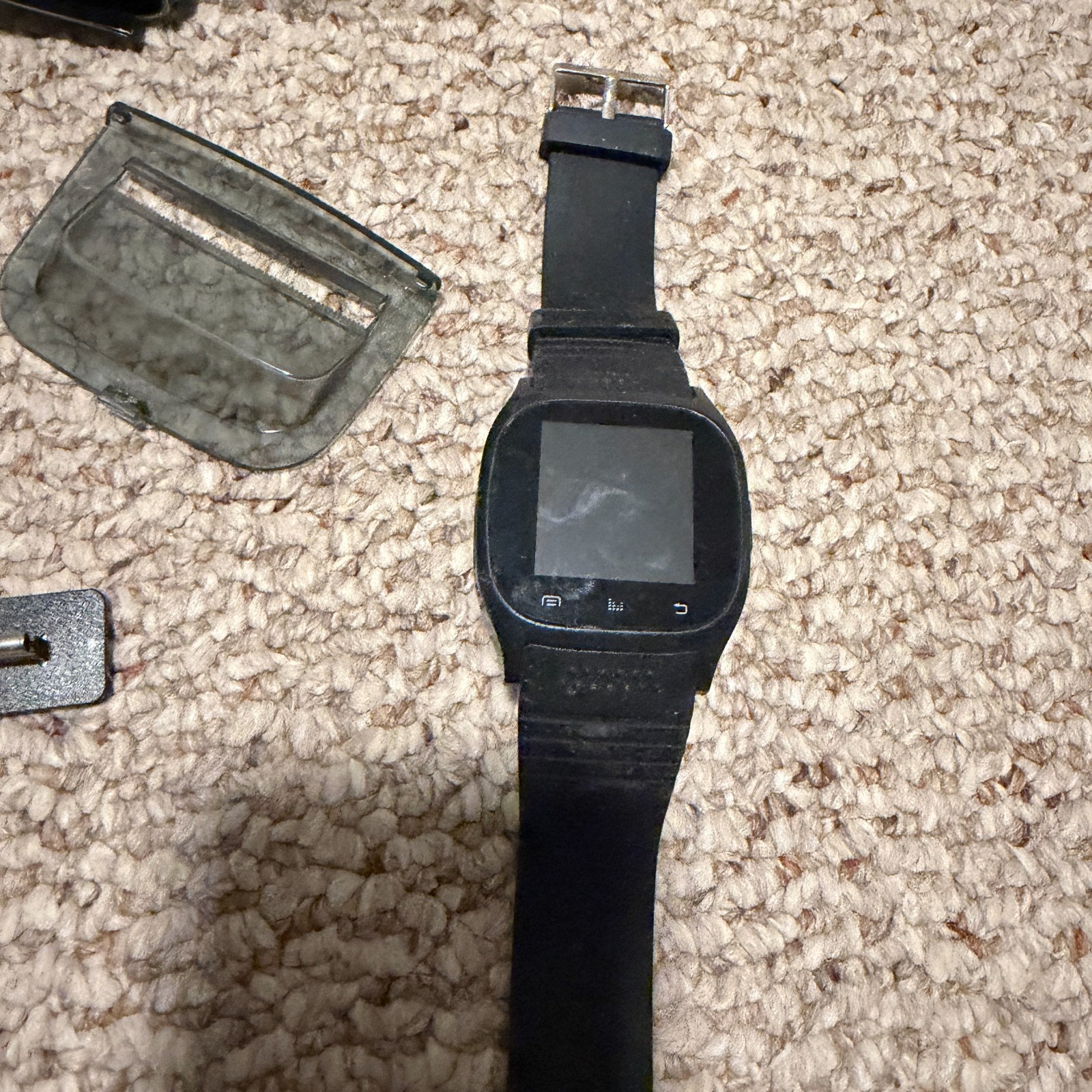 Random Consumer Electronics Lot – Bluetooth Speaker, Smart Watch, etc. *AS IS*