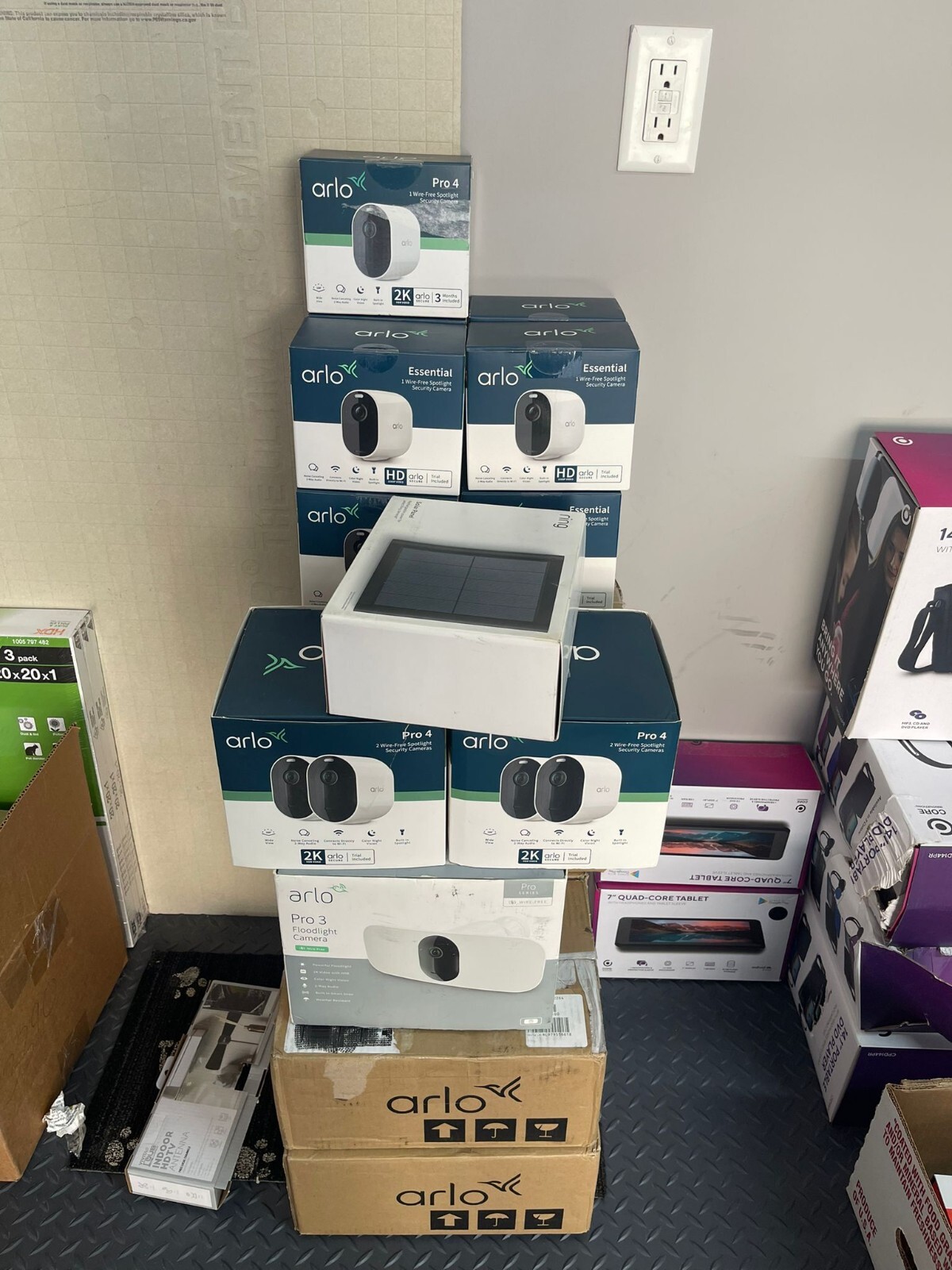 Unbeatable Electronics Bundle Deal – Limited Stock! Grab Yours Now!