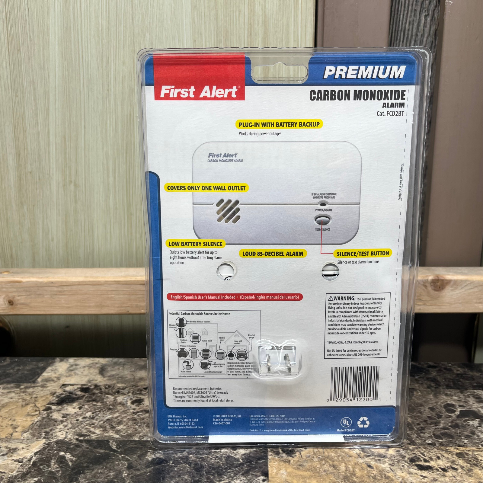 First Alert Premium Carbon Monoxide Alarm Plug In W/ Battery Back-Up FCD2BT NEW