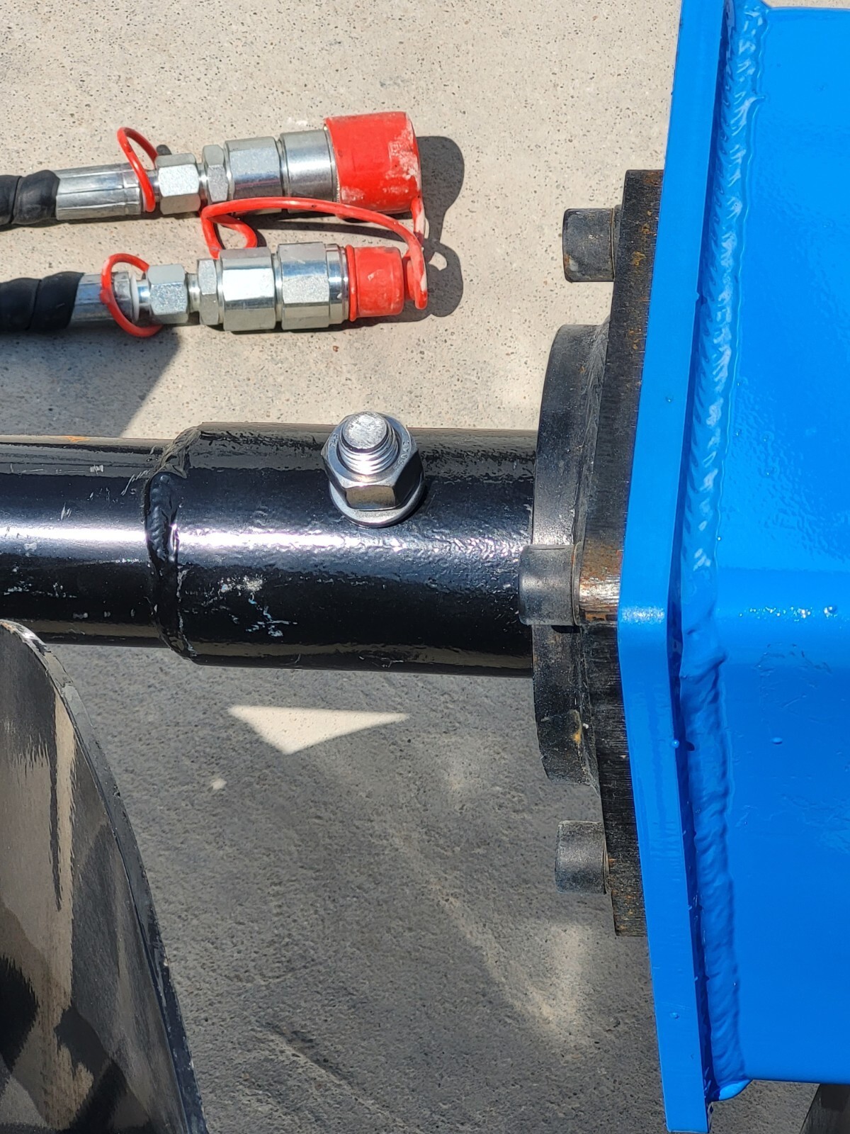 New Skid Steer Hydraulic Auger Attachment Post Hole DiggerIncludes 8″, 12″ & 16″