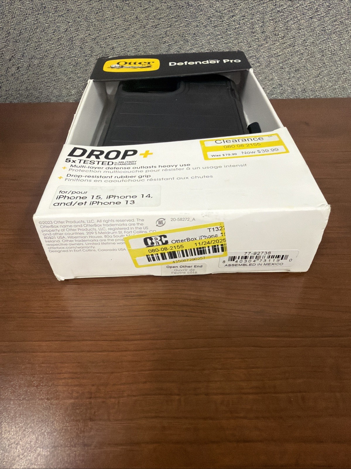 OtterBox Apple iPhone 15/iPhone 14/ 13 Defender Series Case-Black New In Box