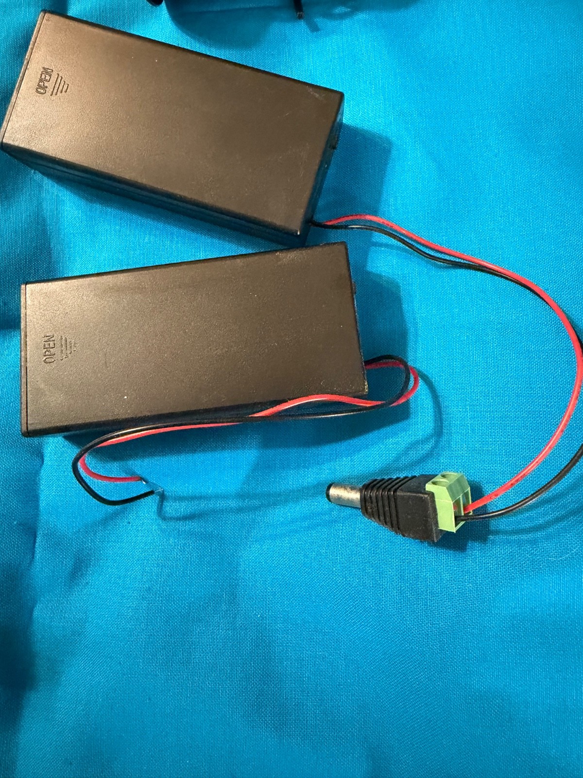 Lot of electronic parts-connectors, stepper motor, jumper wires, battery box