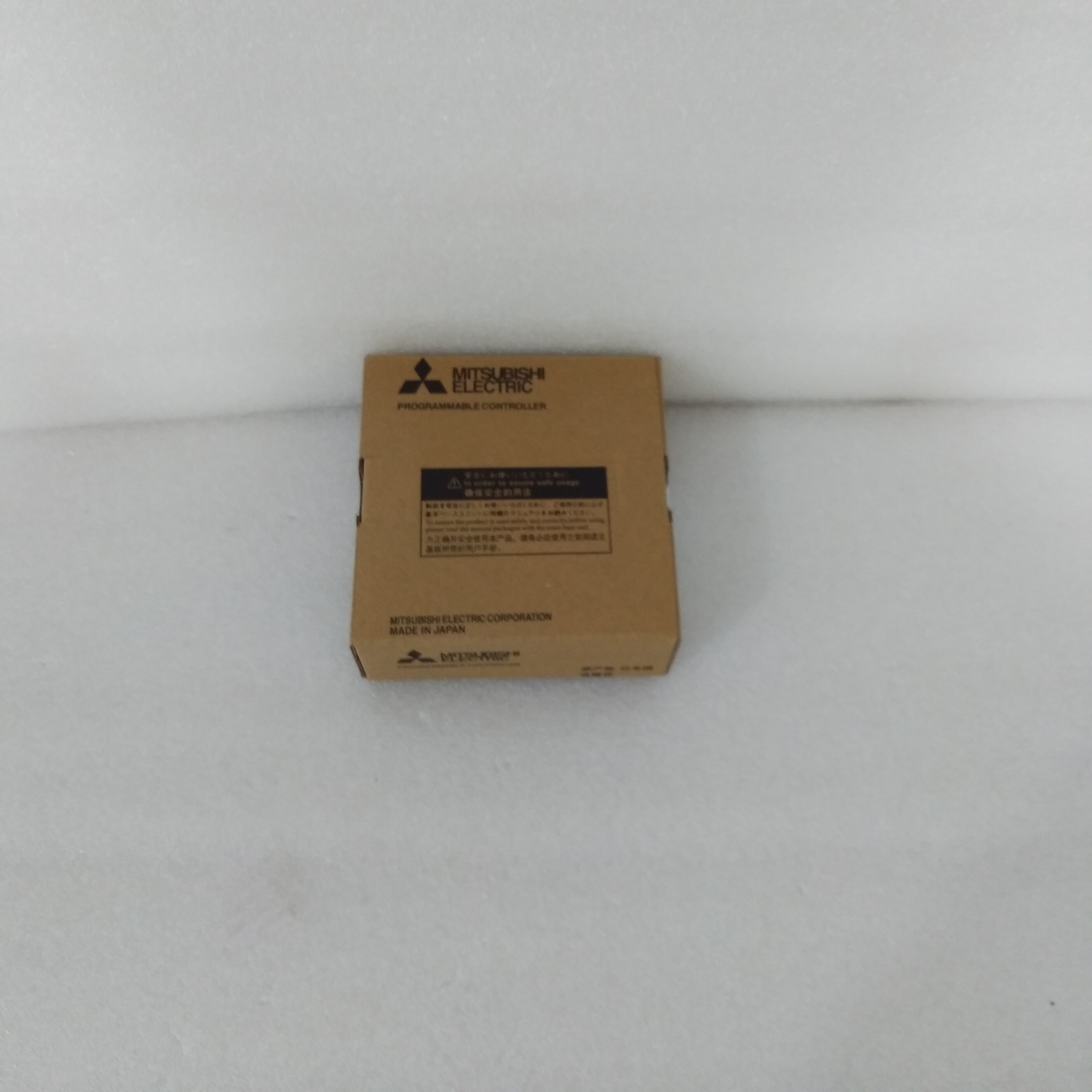 Sent on the same day MITSUBISHI PLC Q02CPU NEW