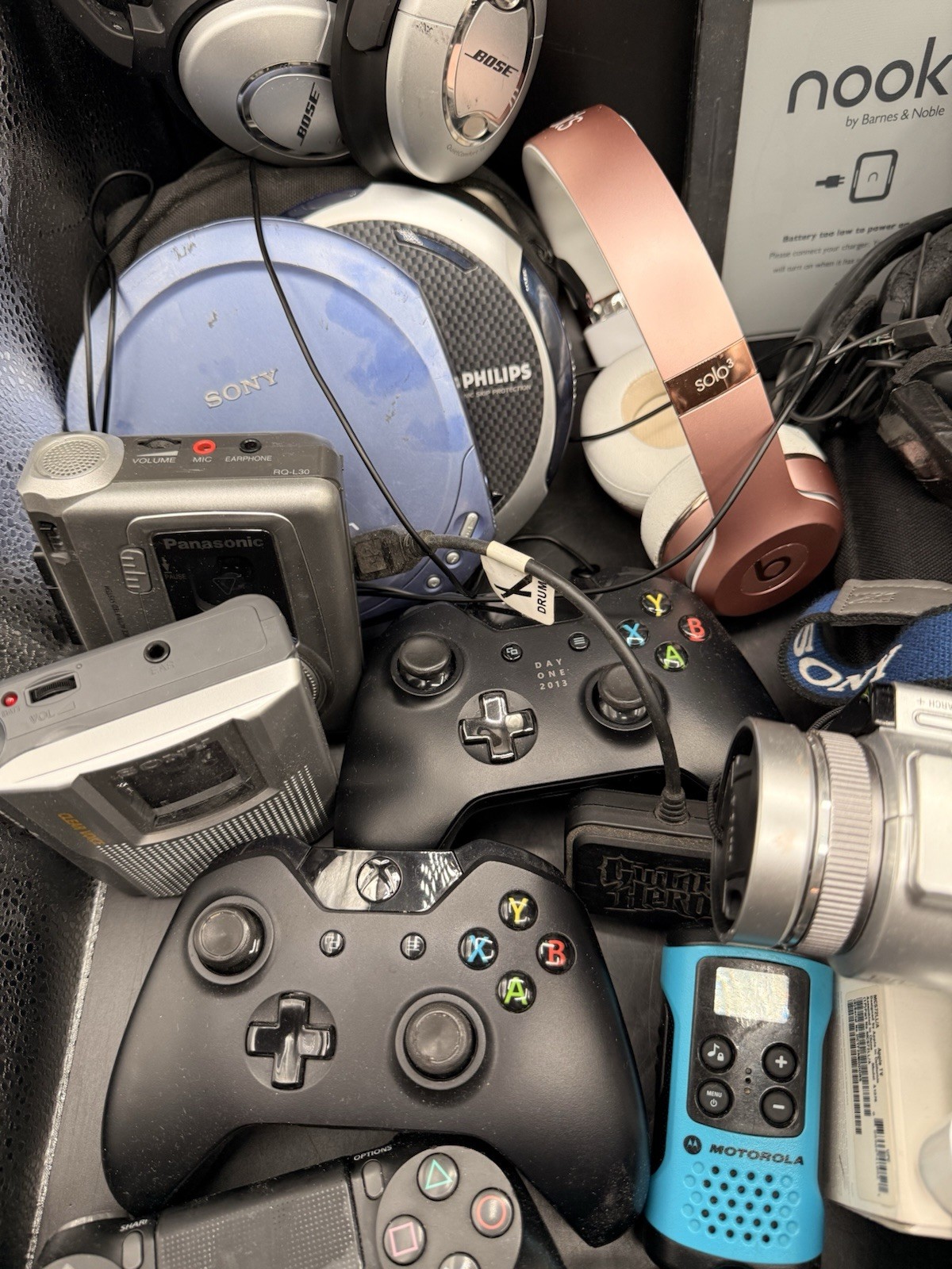 Electronics Job Lot For Parts Tested & Untested Scrap Camera Apple TV Headphones
