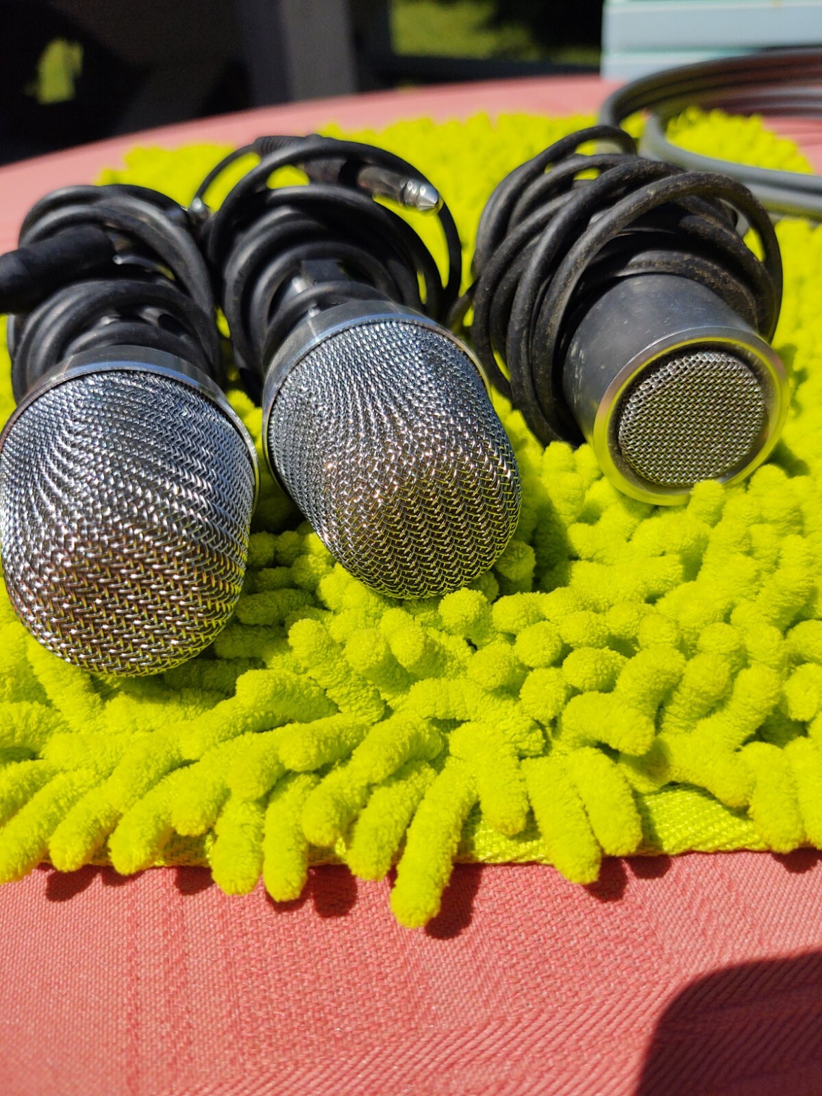 3 Microphones 2 Realistic, One Shur