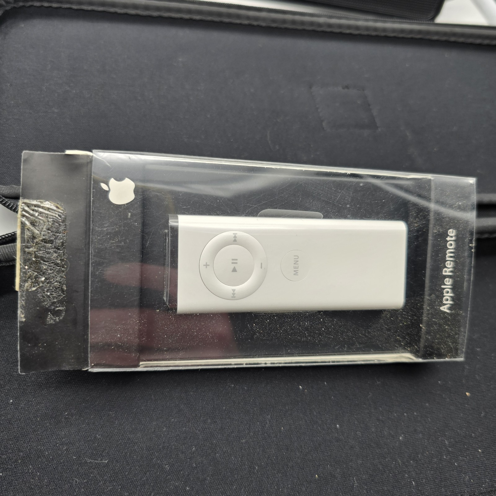 Apple iPod nano 1st Gen 4 GB Wth Box, Logitech Speaker, Case, Buds, Charger&More