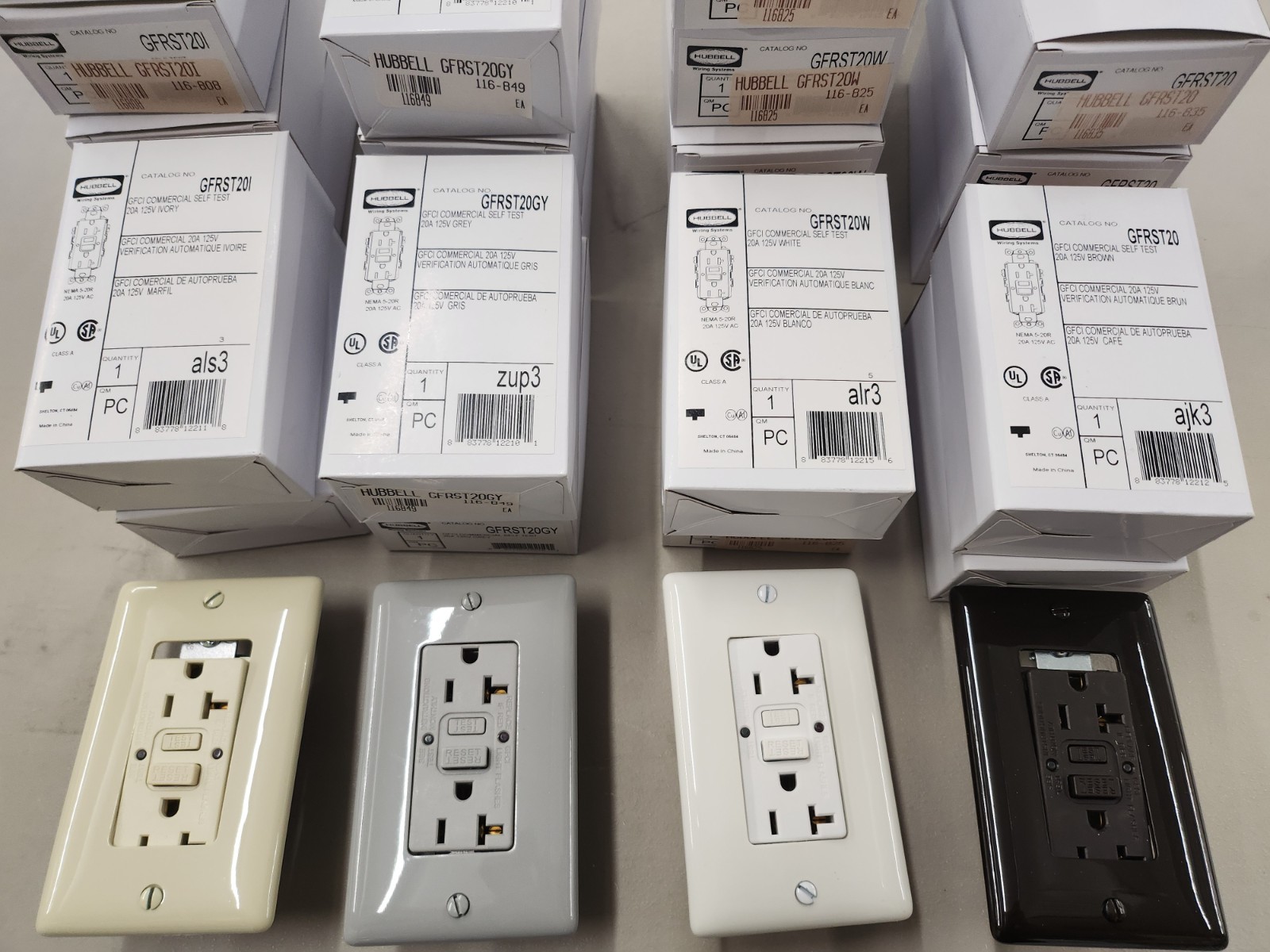 Mystery Electrical Lot 85 Separate Items for a total of 4,684 Pieces