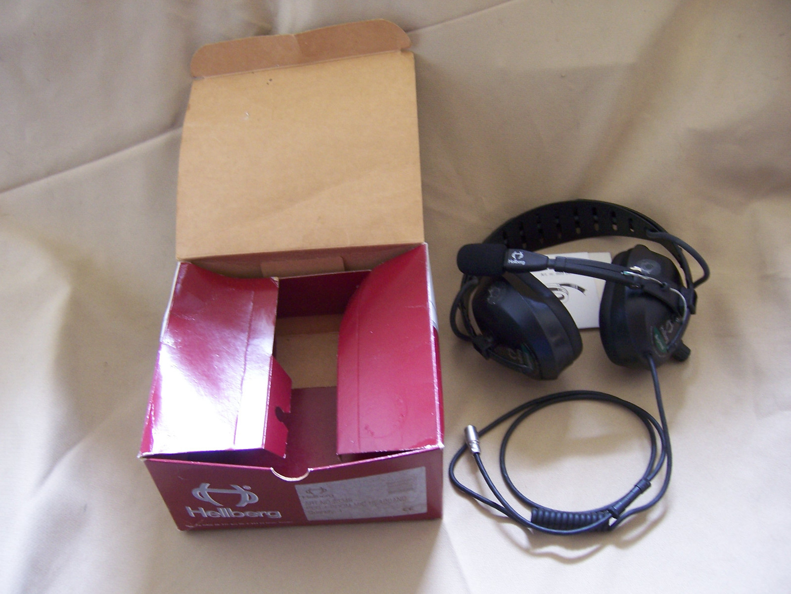 Hellberg 23348 Noise Canceling Headset with Boom Mic Electronic Pro System