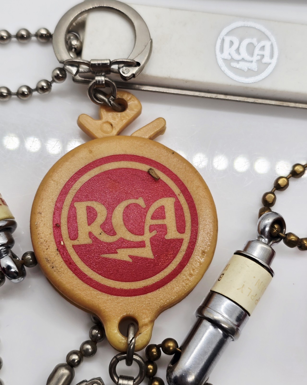 Rare Vintage Lot RCA Bond Radio Electronics Advertising Keychains Waterbury CT