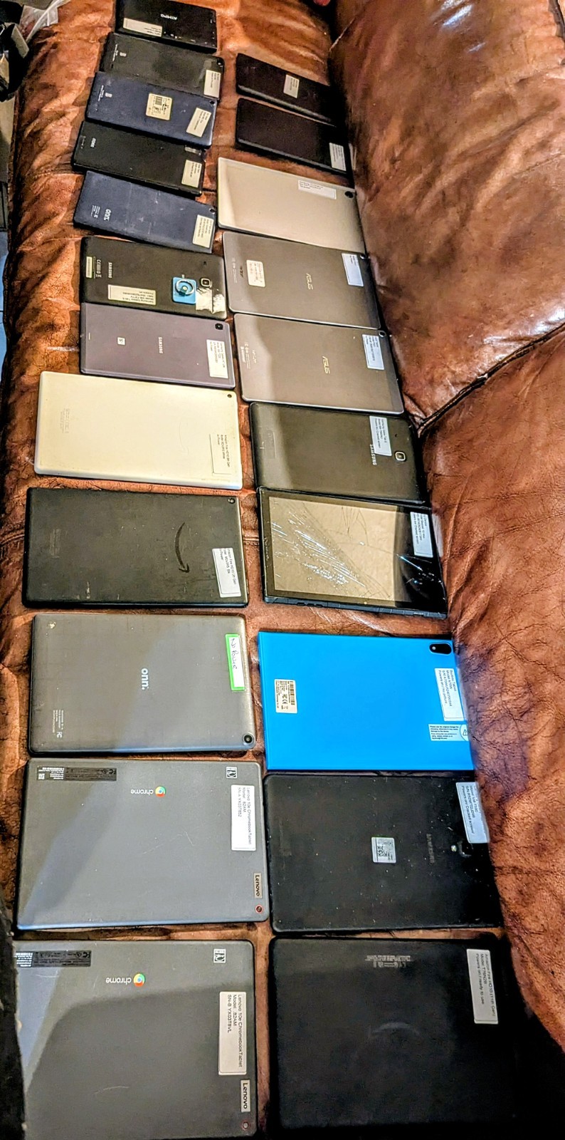 lot of 22 USED & PARTS ONLY mixed tablets Samsung Amazon Asus Onn & More