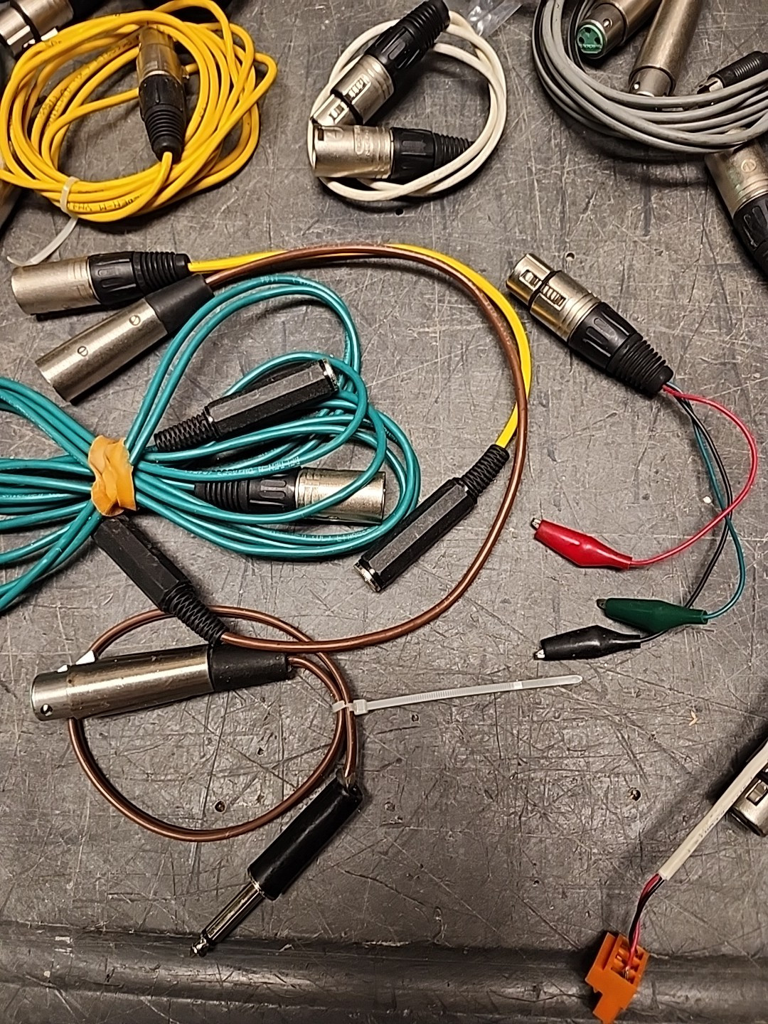 Lot of Audio Cables (50+)
