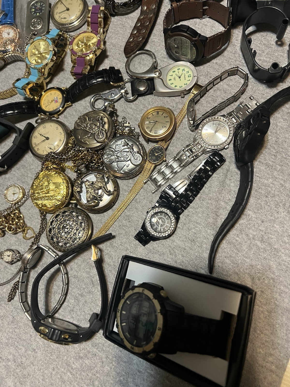 38 Mixed Watch Lot – Sold As‑Is, Untested, For Parts or Repair Vintage-modern
