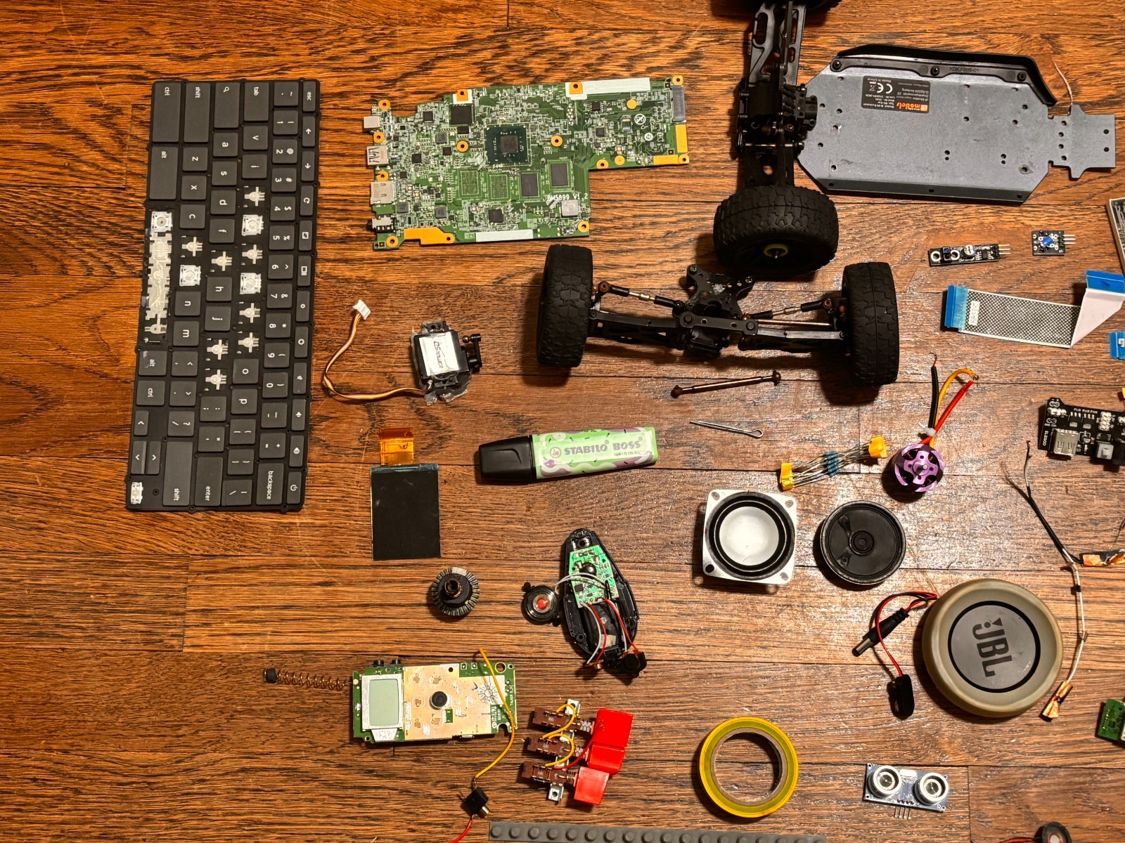 assorted Electronics for parts