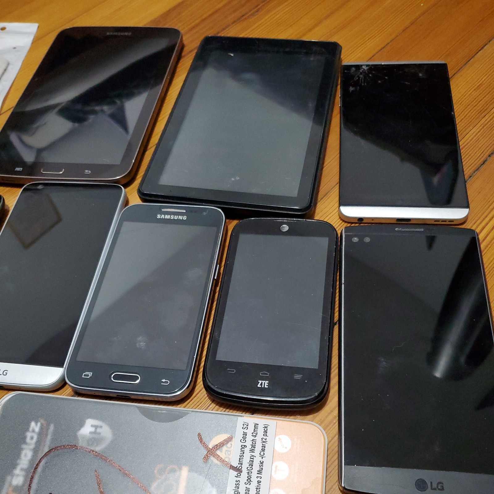 Lot of 6 phones and 2 tablets, LG, Samsung, ZTEE, RC*A