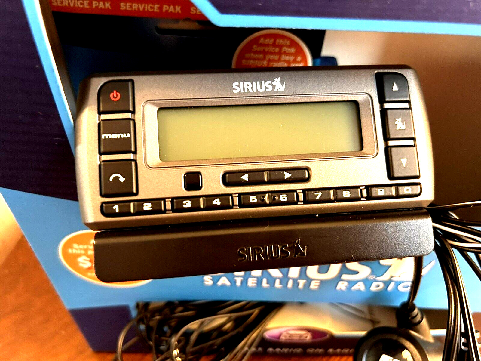 7 ELECTRONIC-SONY CD/DVD-SIRIUS SATEL. RADIO-TOMTOM GPS-GE DIGITAL RADIO REMOTE