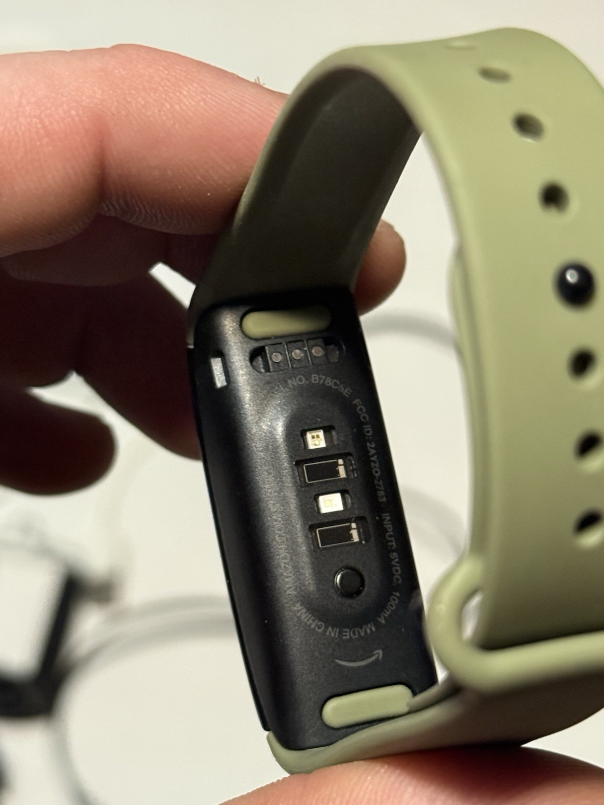 Lot electrical devices and charging cords ! as is