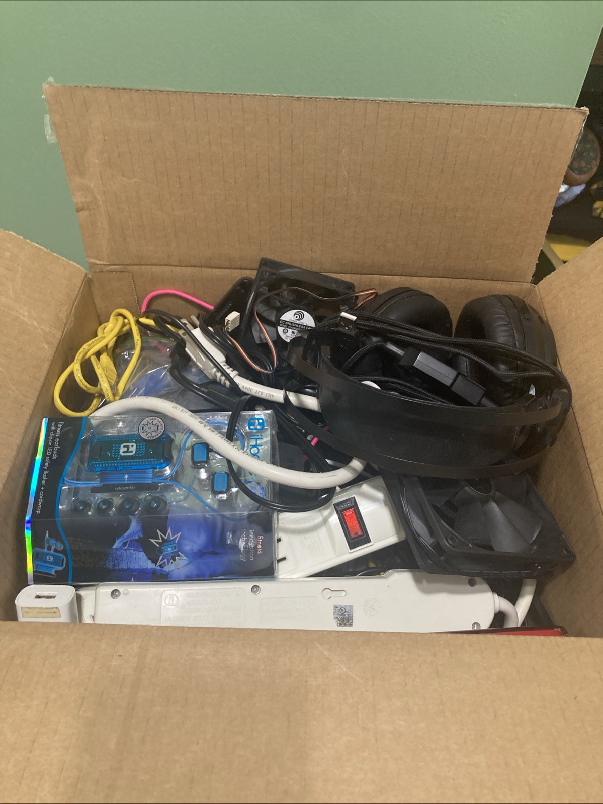 14lb Electronics Lot Phones Computer Parts UNTESTED AS IS FOR PARTS/REPAIR ONLY