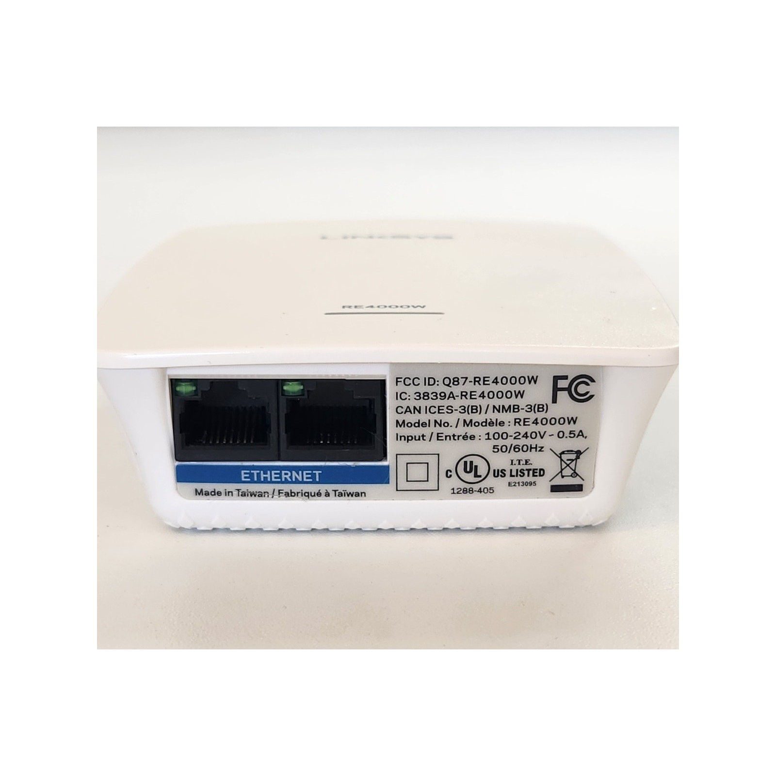 Linksys Model #RE4000W Wi-Fi Range Extender Made in Taiwan