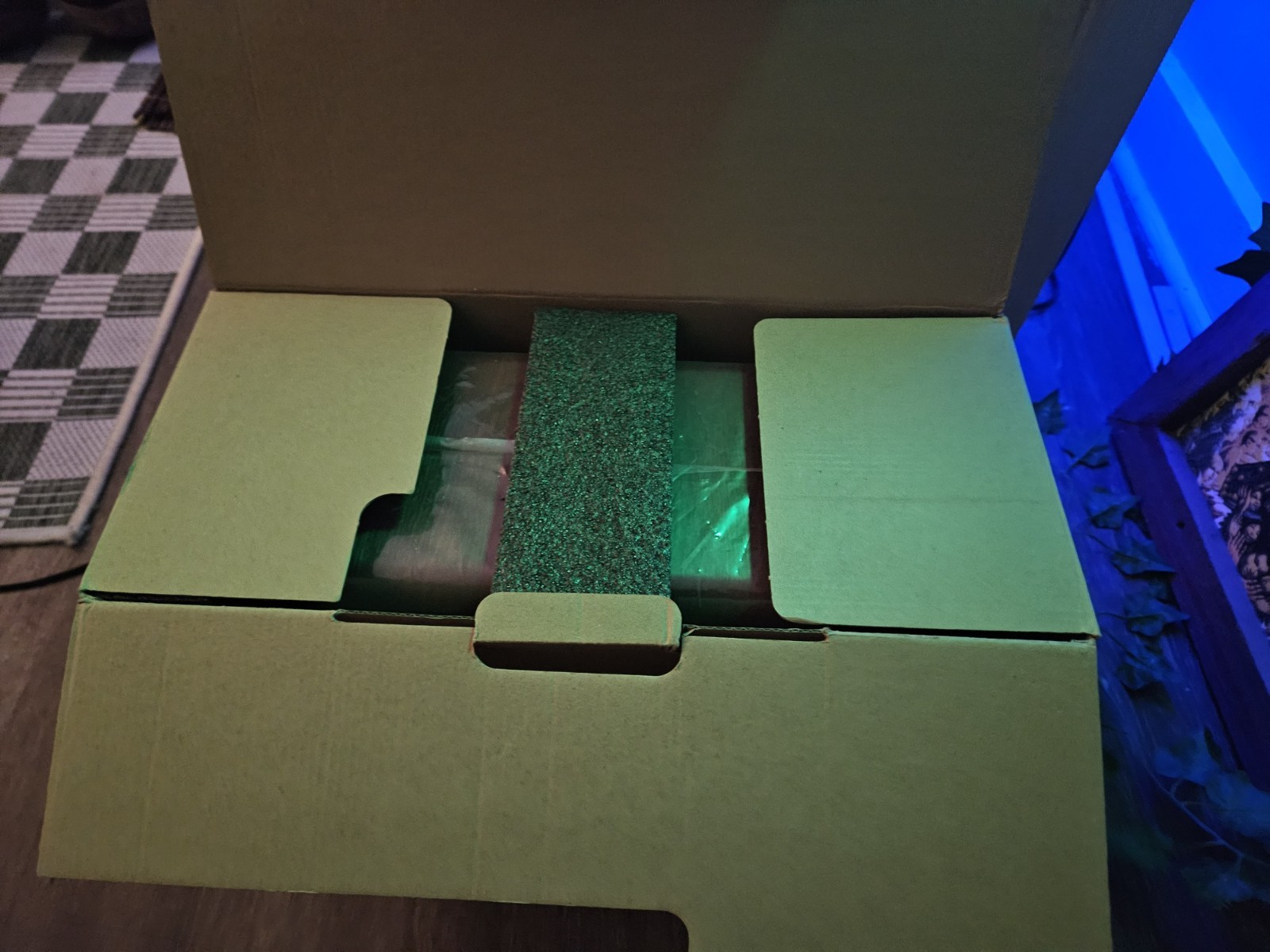 40 inchTV/Speakers/Turntable/Xbox – $50 (Providence)