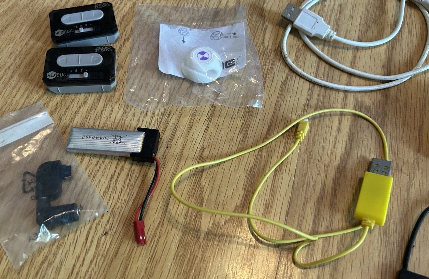 Electronic Cords And Controllers Lot 20 Pieces HP Charger Thunder Tumbler Micro