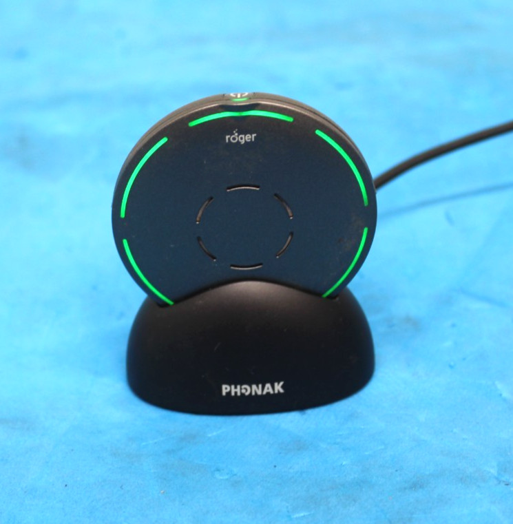 PHONAK ROGER SELECT & CHARGING DOCK PARTS/REPAIR POWER-ON ONLY *READ* T9-C15