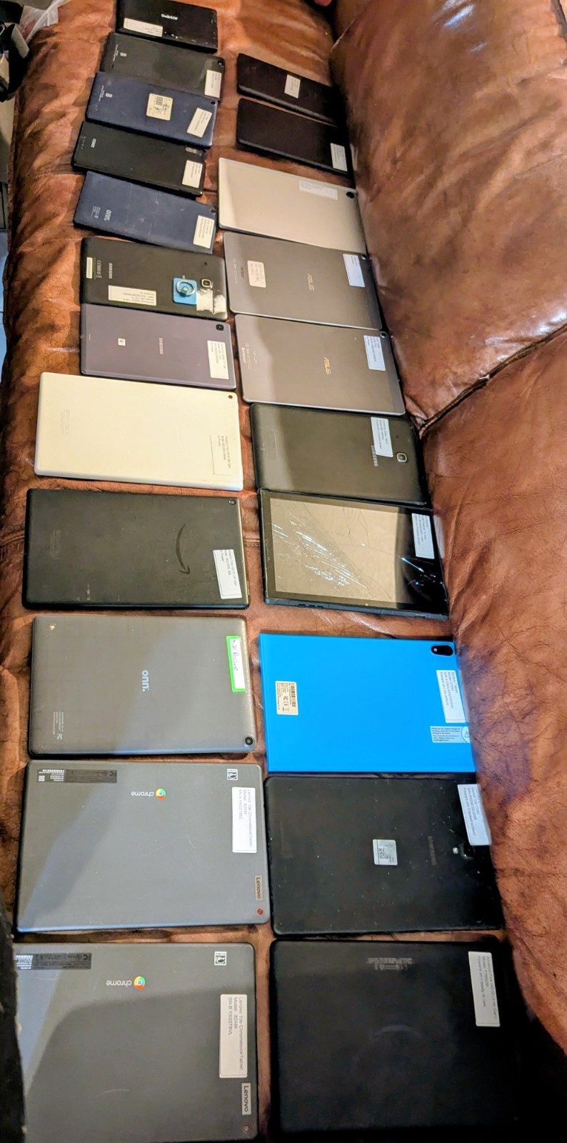 lot of 22 USED & PARTS ONLY mixed tablets Samsung Amazon Asus Onn & More