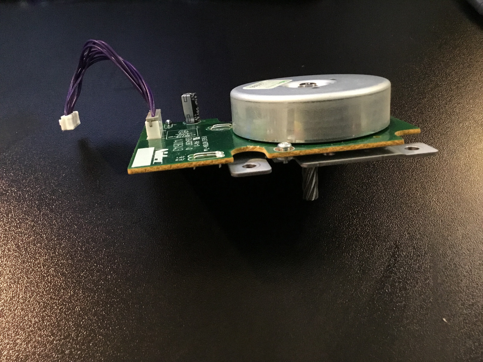 NIDEC MOTOR 42M035E021 DC24V E164387 14006143 – Free Shipping