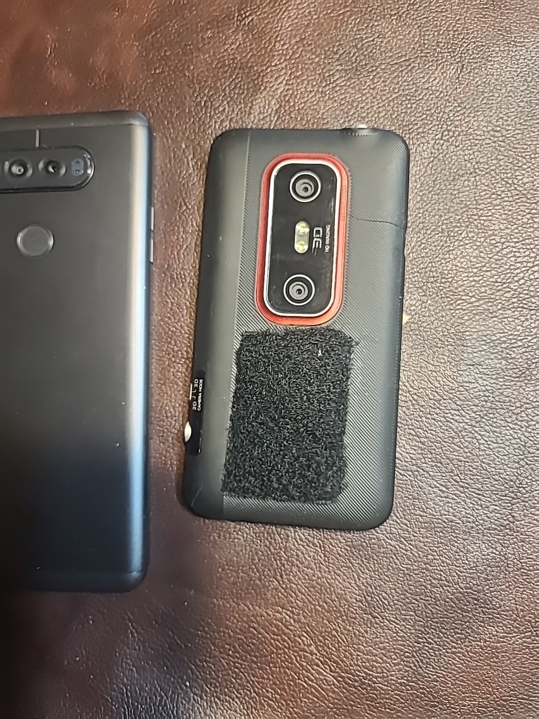 Mixed Electronics Lot – Phones, Chargers, Batteries, Transmitters, Accessories –