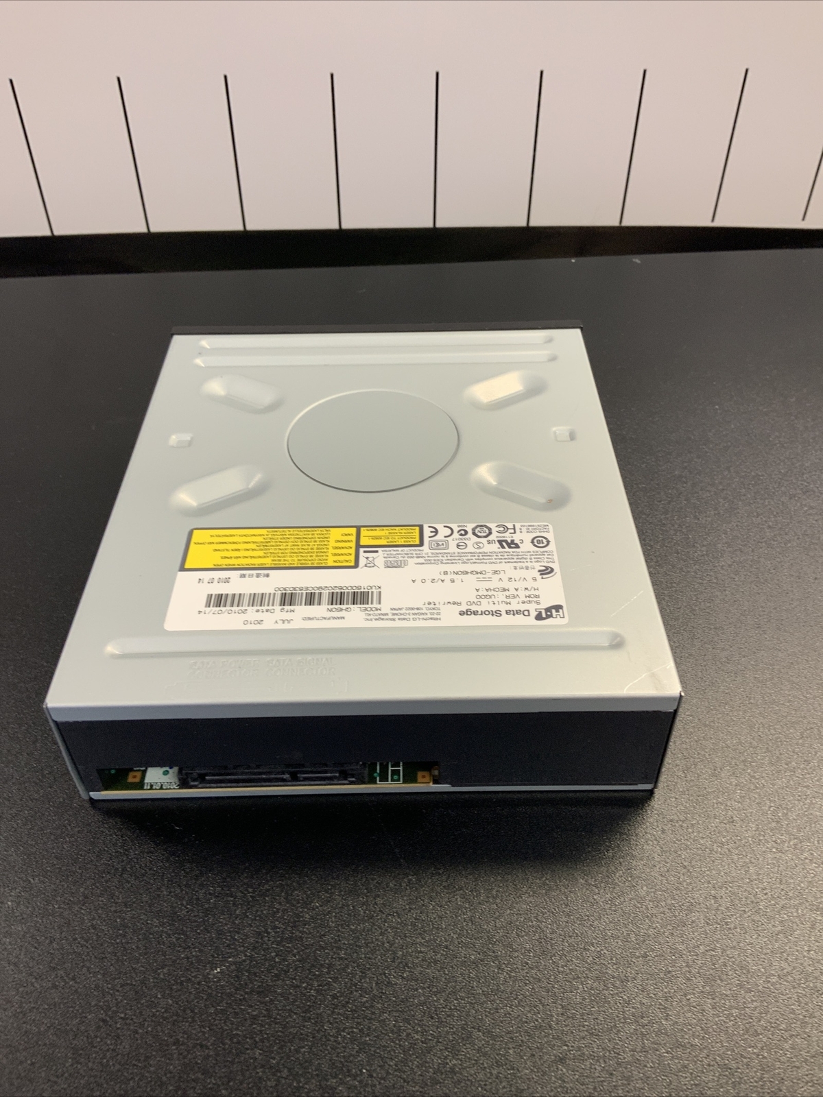 H-L Data Storage GH60N Desktop SATA DVDRW Super Multi DVD Rewriter DL UG00