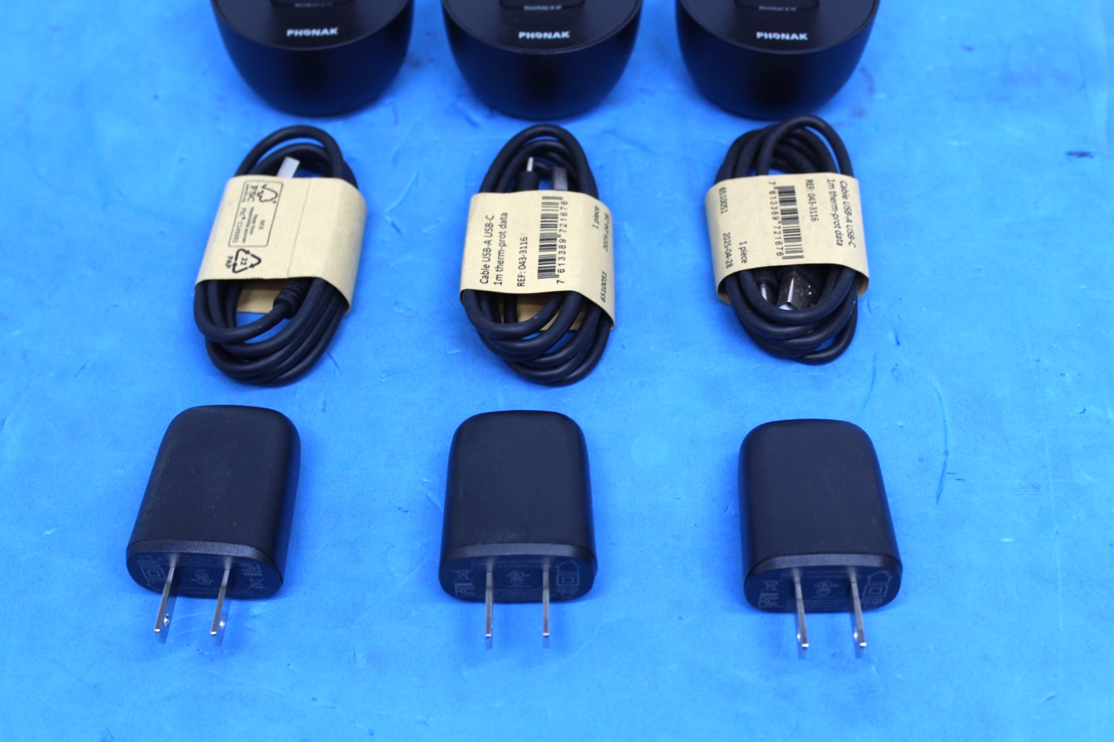 LOT-3 PHONAK ROGER ON IN W/BASE+CABLE POWER-ON ONLY AS-IS FOR PARTS/REPAIR T9C14