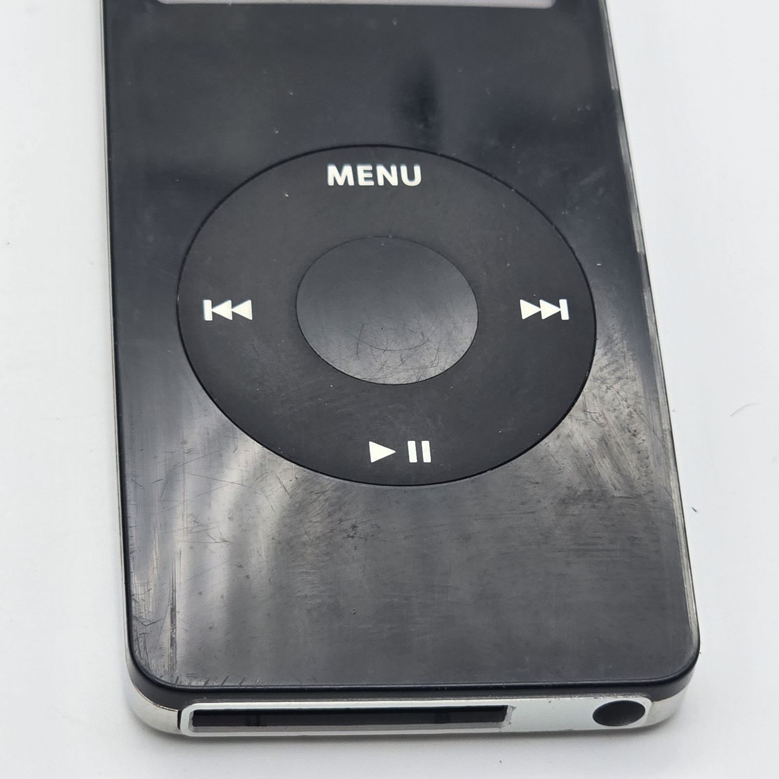Apple iPod nano 1st Gen 4 GB Wth Box, Logitech Speaker, Case, Buds, Charger&More