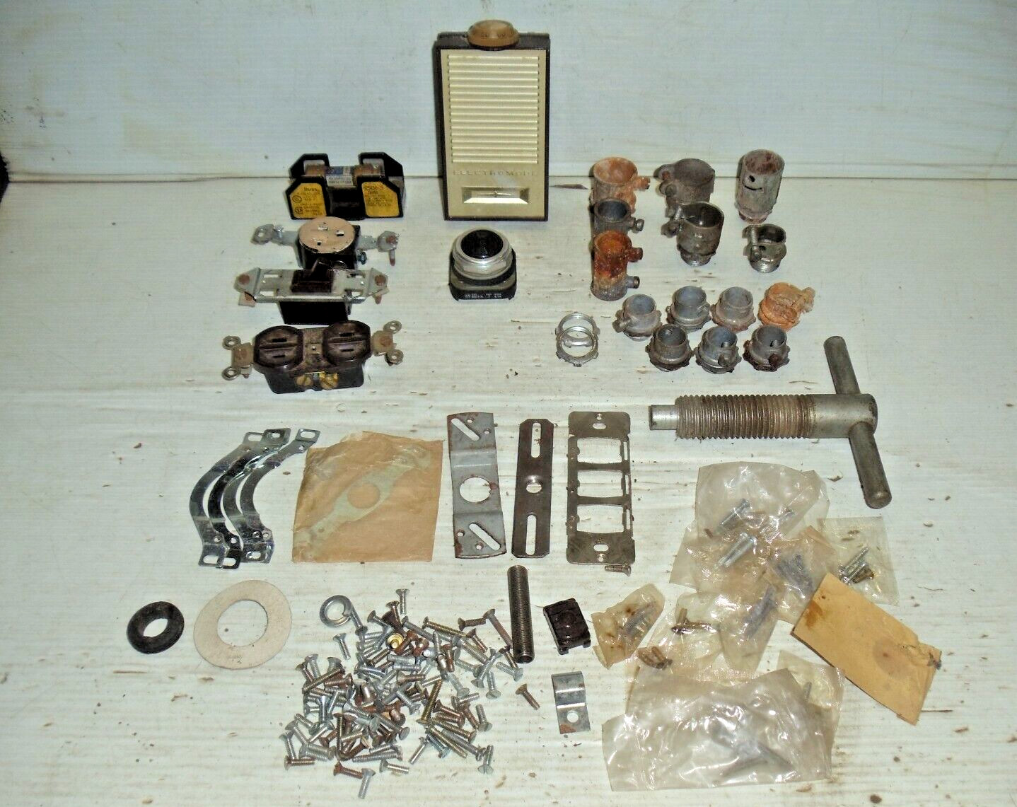 LOT MISC. ELECTRIC ELECTRICAL WIRING PARTS OUTLETS THERMOSTAT new & used