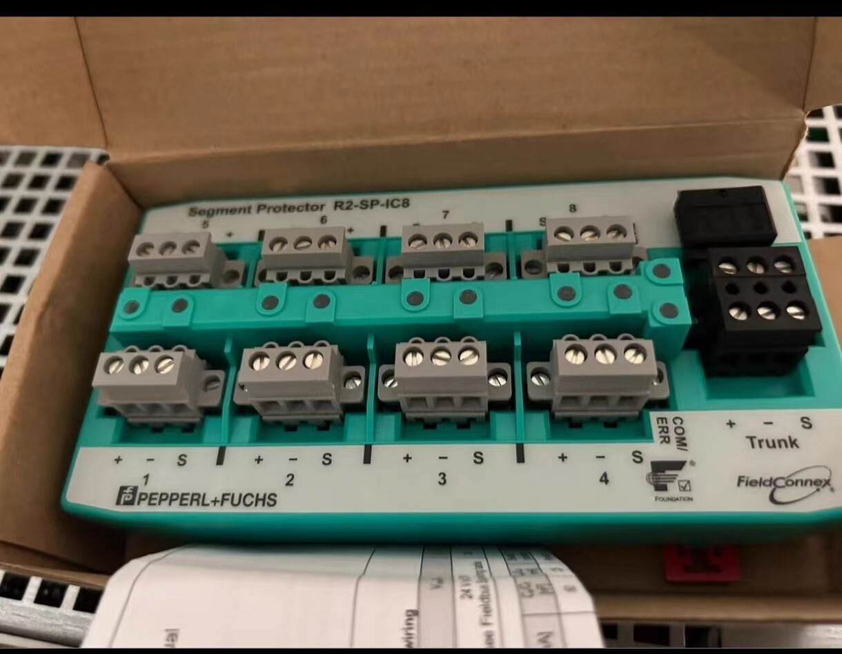 1 PCS Pepperl-Fuchs R2-SP-IC8 IN NEW BOX ALL NEW