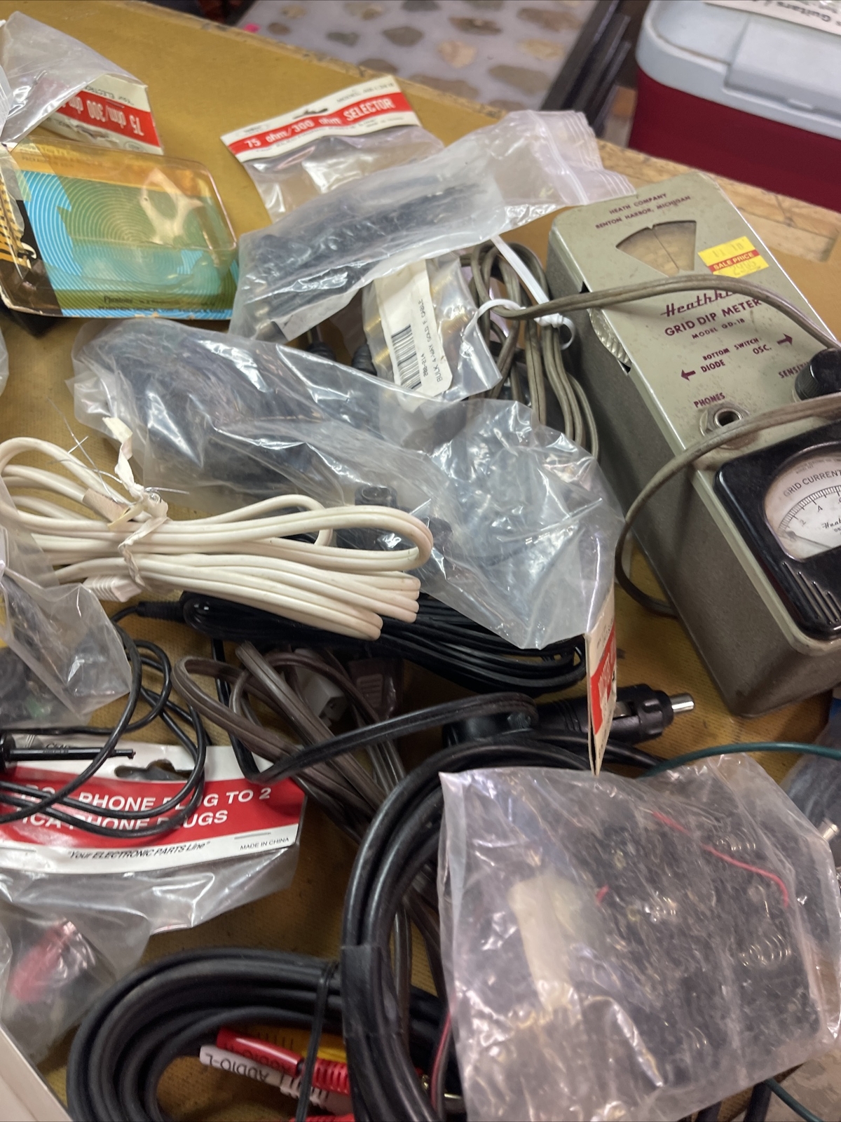 Large lot of assorted electronics cables parts etc grab bag