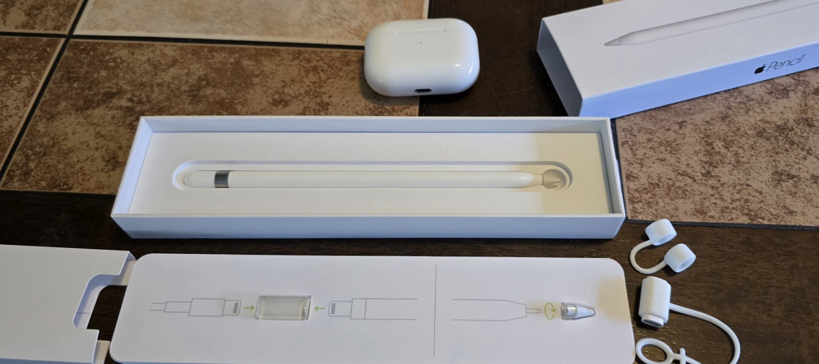 Generation 1 Apple Pencil & Airpod Pro